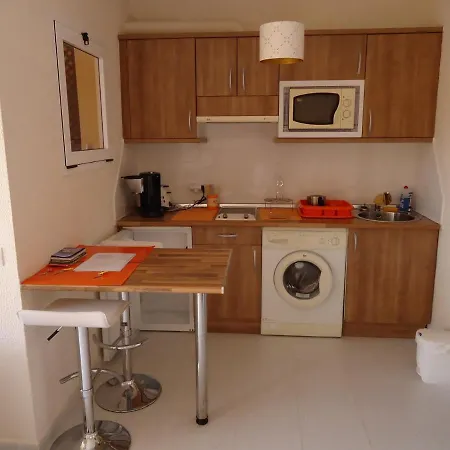 Apartment Dreams *